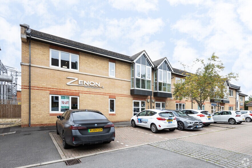 3 Faraday Rd, Guildford à vendre - Photo de l’immeuble – Image 3 sur 4