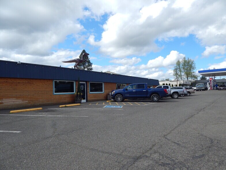 10 NW Main St, Winston, OR à louer - Photo de l’immeuble – Image 2 sur 23