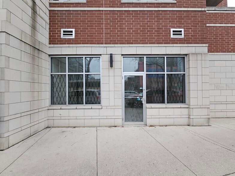 291 N Union Ave, Chicago, IL à louer - Photo de l’immeuble – Image 3 sur 14