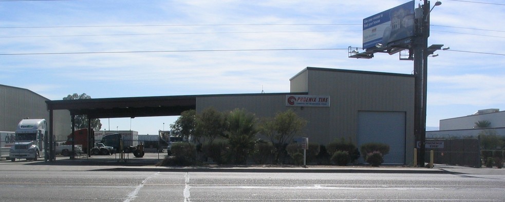 5217 W Buckeye Rd, Phoenix, AZ à louer - Photo principale – Image 1 sur 4