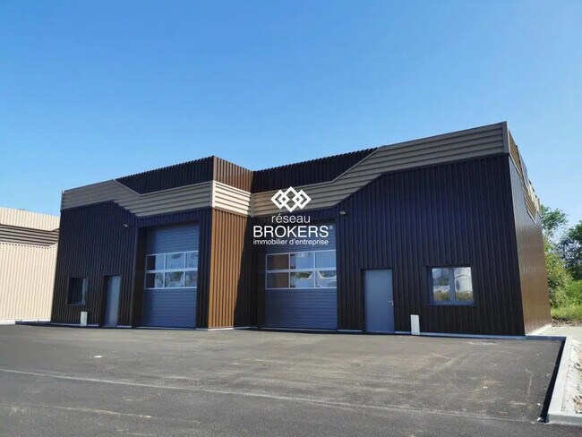 Plus de détails pour Industriel/Logistique à louer