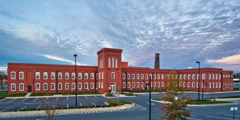 300 Chatham Ave, Rock Hill, SC à louer - Photo principale – Image 1 sur 5