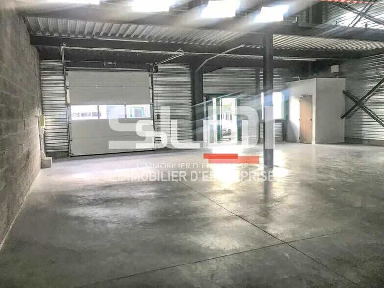 81 Route De Loyettes, Tignieu-Jameyzieu à louer - Photo de l’immeuble – Image 2 sur 7