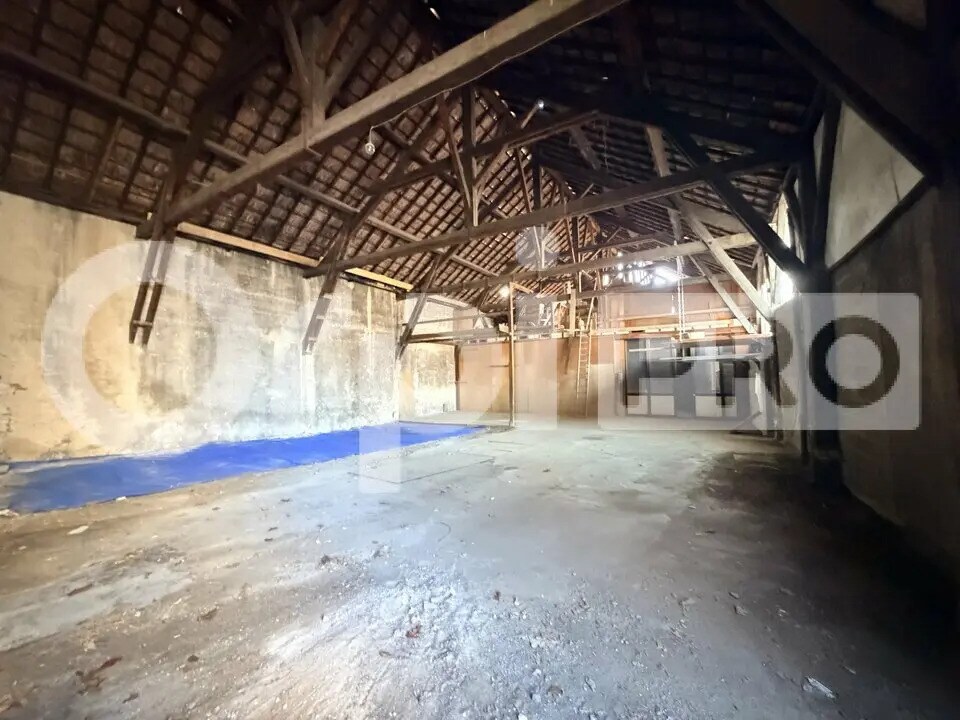 Local d'activités dans Montluçon à vendre Photo de l’immeuble– Image 1 sur 14