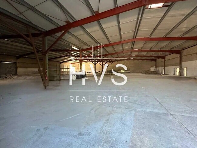 Plus de détails pour Différents types d’espaces à louer