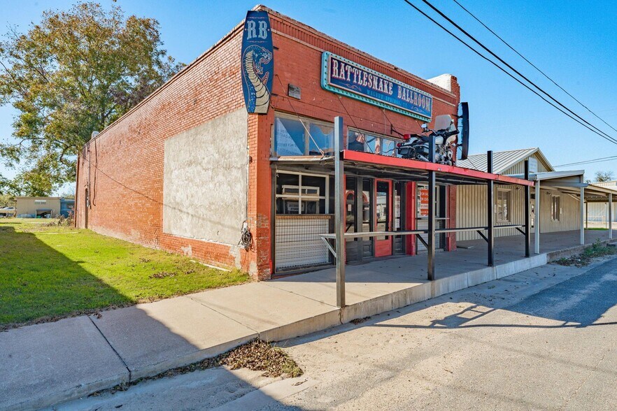 4153 3rd St, Walnut Springs, TX à vendre - Photo de l’immeuble – Image 2 sur 35