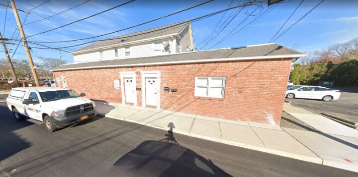 487 Lake Ave, Saint James, NY à vendre - Photo de l’immeuble – Image 3 sur 6