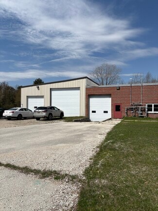 Plus de détails pour 1912 Columbus St, Two Rivers, WI - Industriel/Logistique à vendre