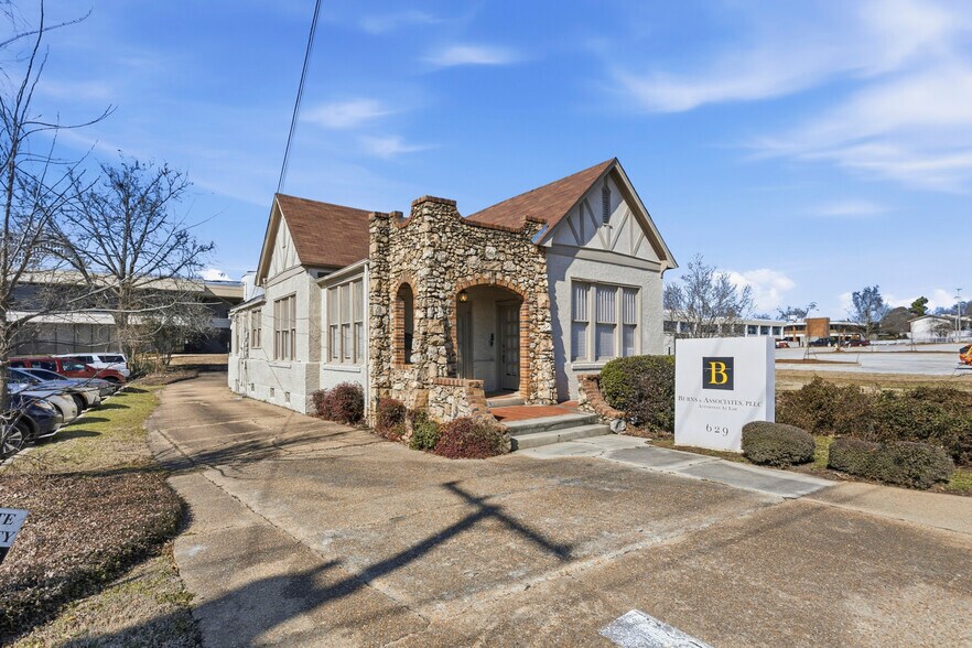 629 Jefferson St, Jackson, MS à vendre - Photo de l’immeuble – Image 3 sur 21