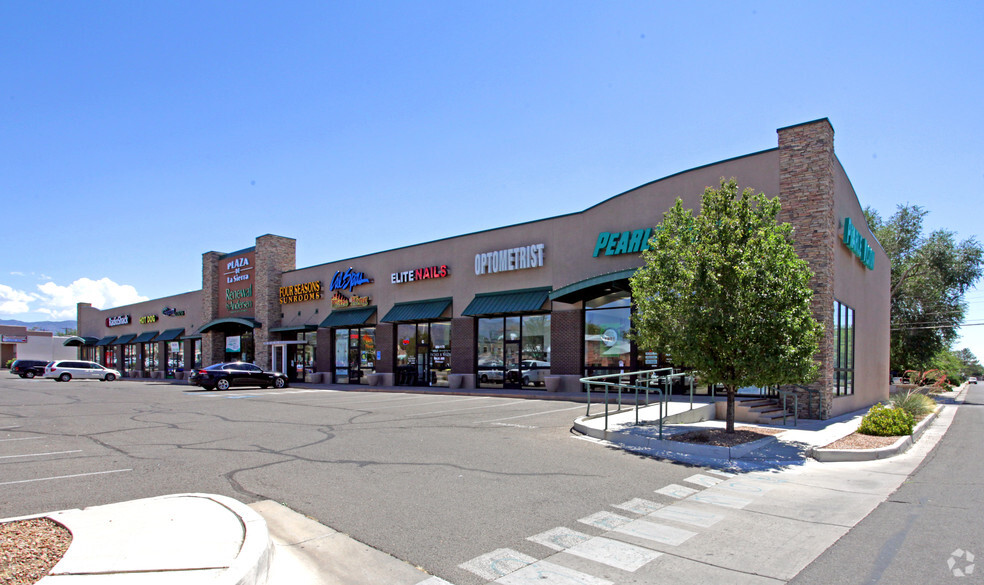 5504 Menaul Blvd NE, Albuquerque, NM à louer - Photo de l’immeuble – Image 2 sur 4