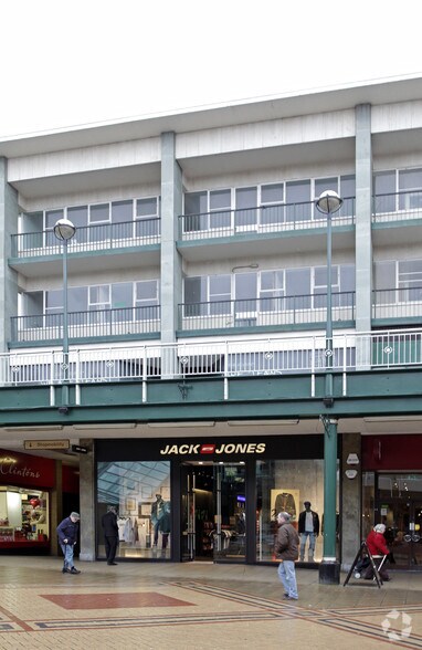 29-31 The Precinct, Coventry à vendre - Photo de l’immeuble – Image 2 sur 2