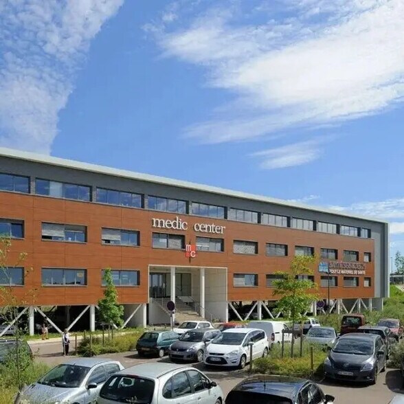 Bureau dans Chalon-sur-Saône à louer - Photo de l’immeuble – Image 3 sur 3