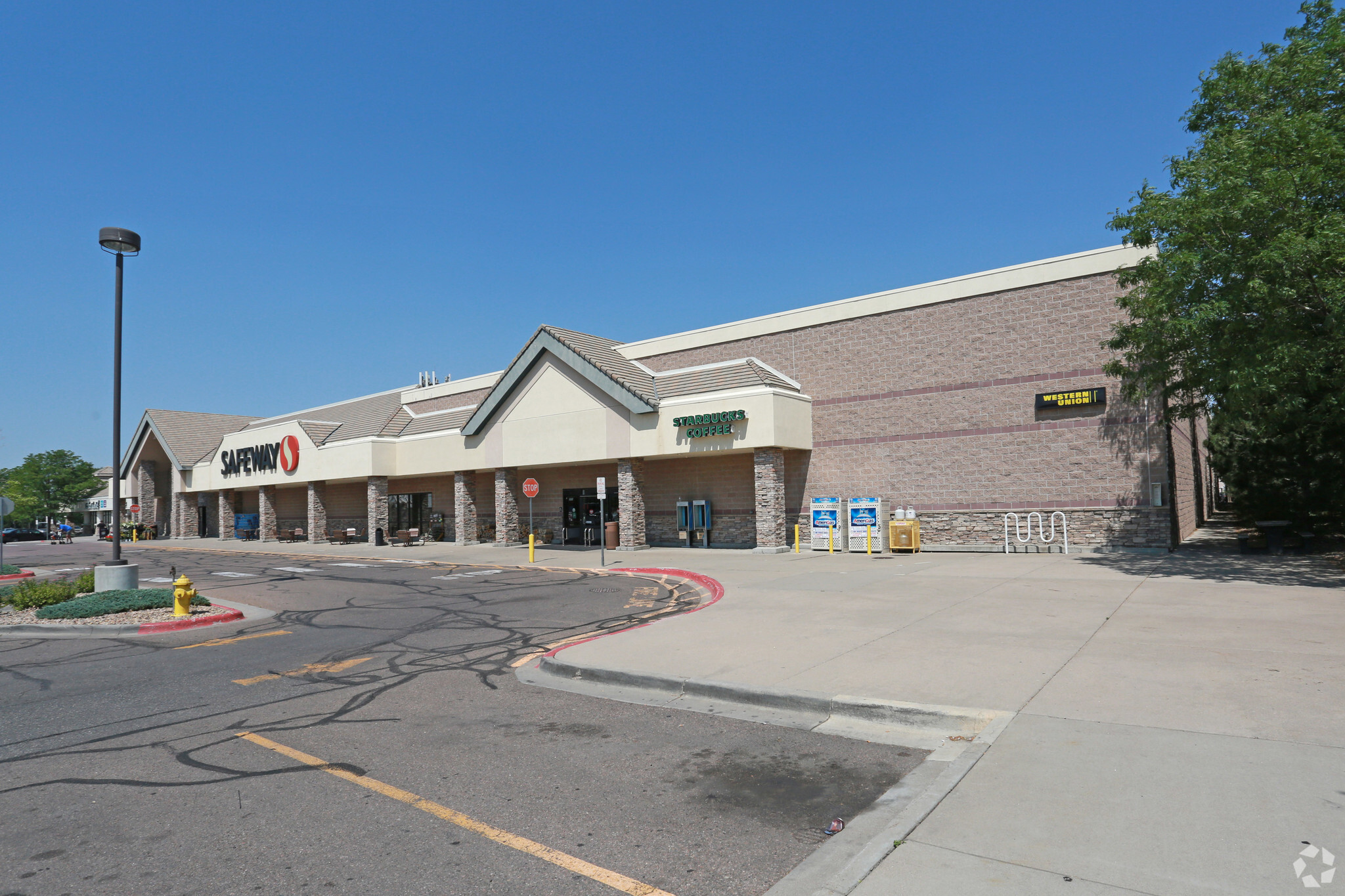 10250-10350 Federal Blvd, Federal Heights, CO à louer Photo de l’immeuble– Image 1 sur 15