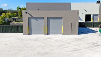 10941 NW 123rd St, Medley, FL à louer Photo intérieure– Image 1 sur 7