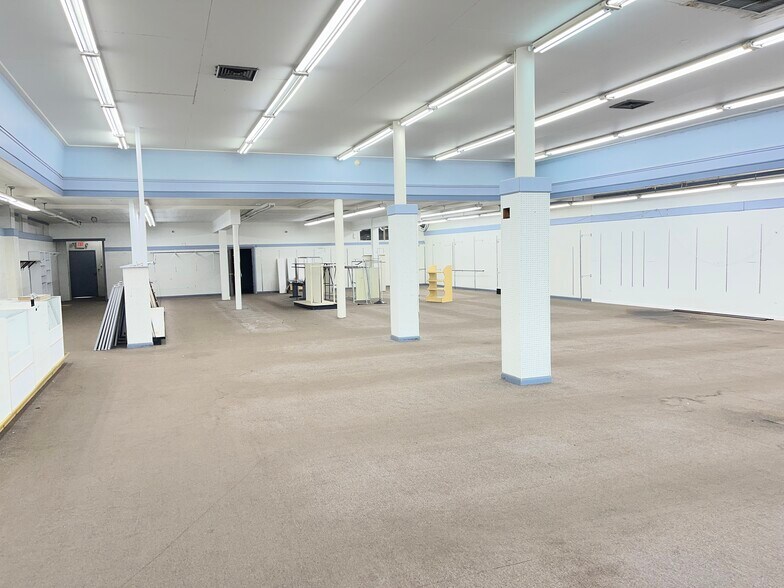 100 S Main St, Atmore, AL à louer - Photo de l’immeuble – Image 2 sur 3