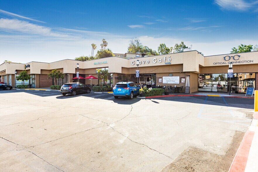 11960-11996 Ventura Blvd, Studio City, CA à louer - Photo de l’immeuble – Image 3 sur 9