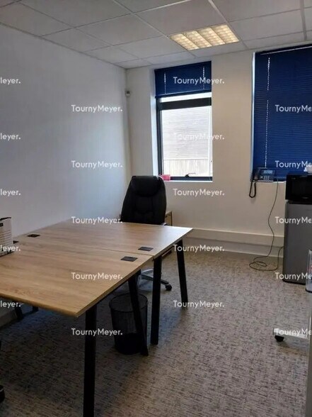 Bureau dans Brest à louer - Photo de l’immeuble – Image 3 sur 8