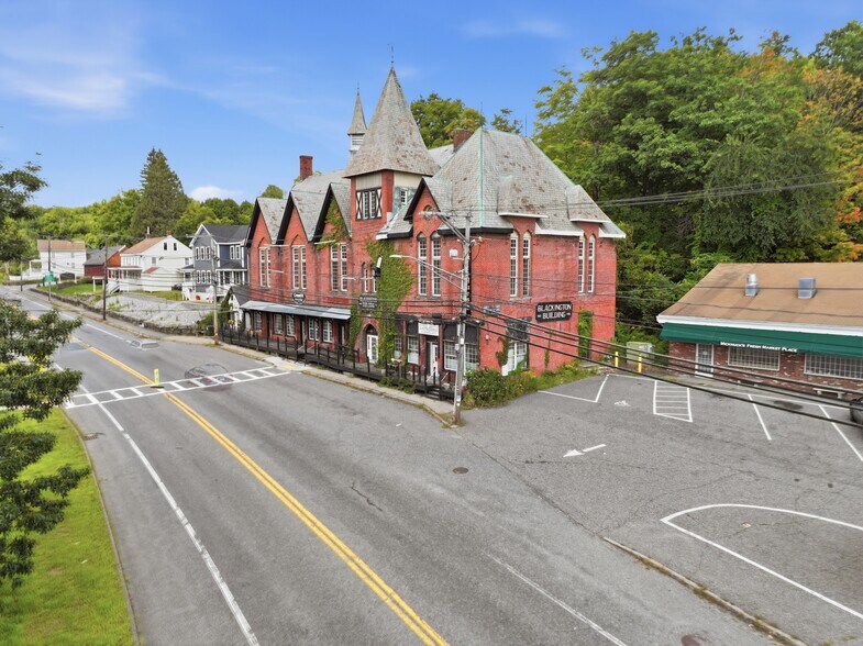 572 Main St, Fiskdale, MA à vendre - Photo de l’immeuble – Image 2 sur 29