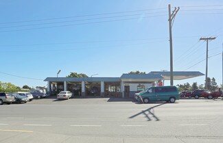 Plus de détails pour 9139 E Saanich Rd, North Saanich, BC - Local commercial à vendre