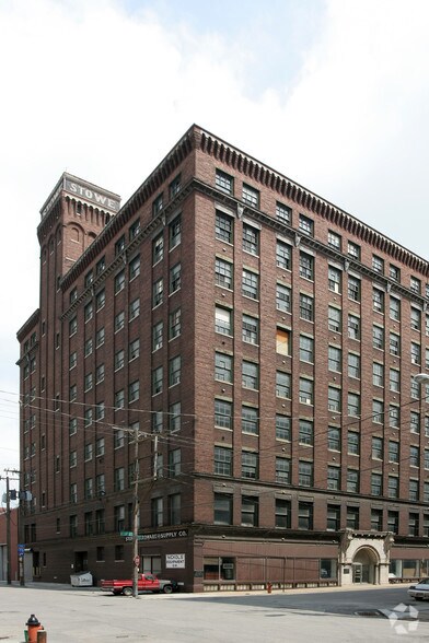 1300 W 13th St, Kansas City, MO à vendre - Photo de l’immeuble – Image 3 sur 25