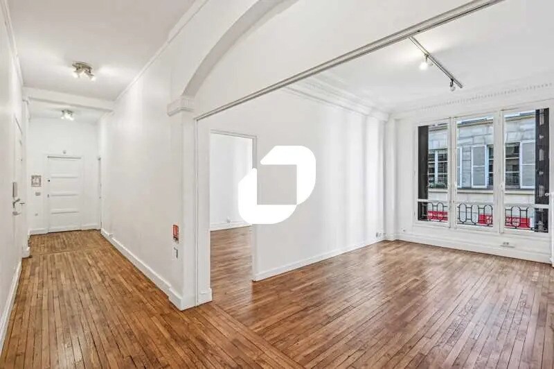 16 Rue Martel, Paris à louer - Photo de l’immeuble – Image 2 sur 28