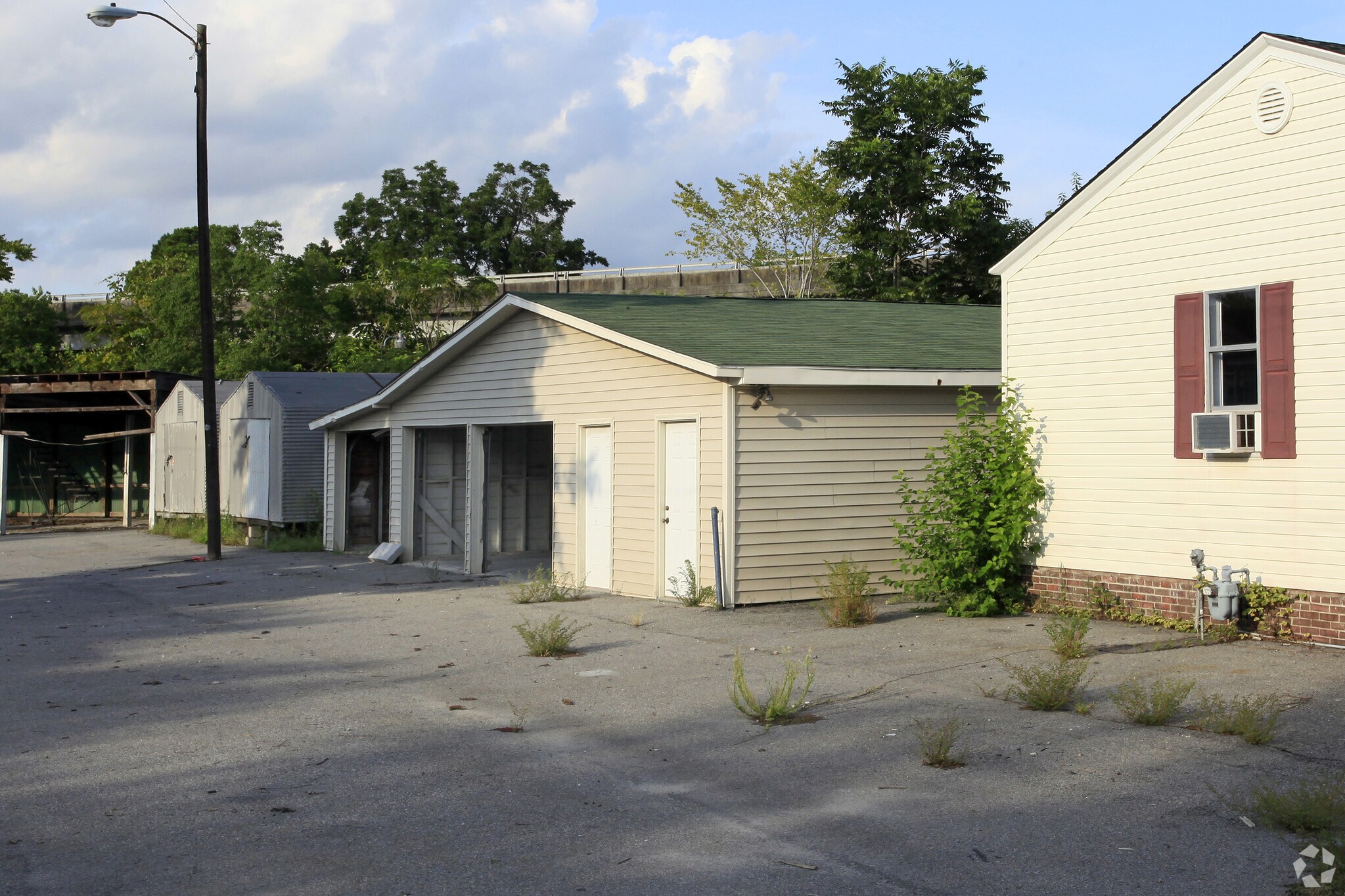 2123 Montford Ave, Charleston, SC à louer Photo principale– Image 1 sur 5