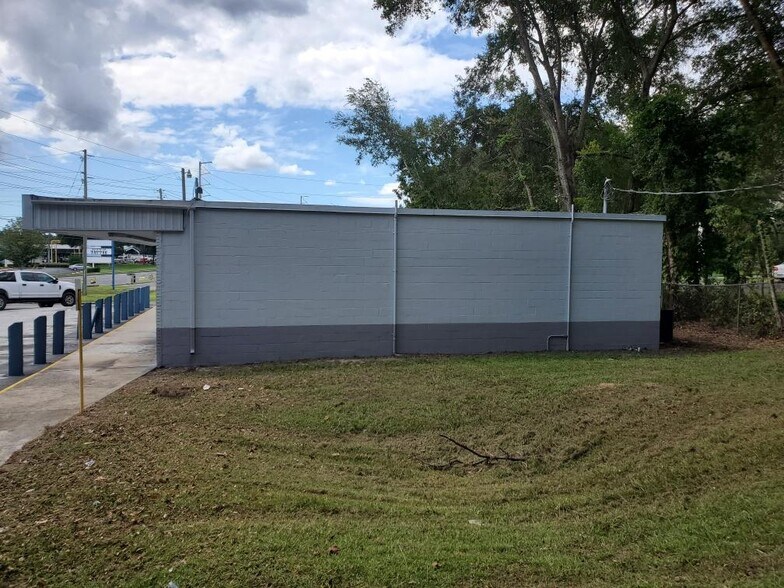 3383 E Gulf To Lake Hwy, Inverness, FL à louer - Photo de l’immeuble – Image 3 sur 4