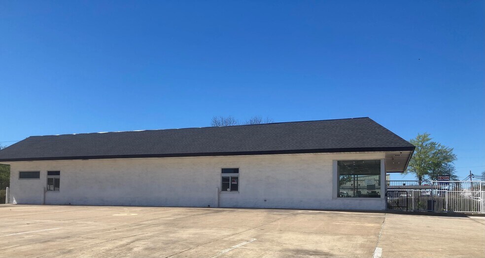 506 W Main St, Clarksville, TX à vendre - Photo de l’immeuble – Image 3 sur 5