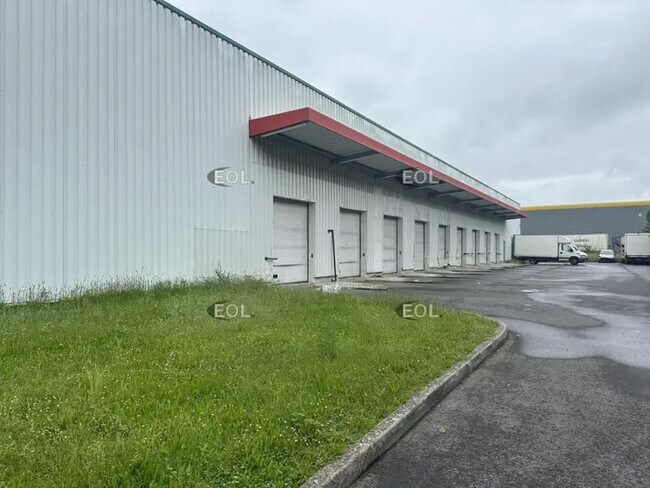 Plus de détails pour Industriel/Logistique à louer
