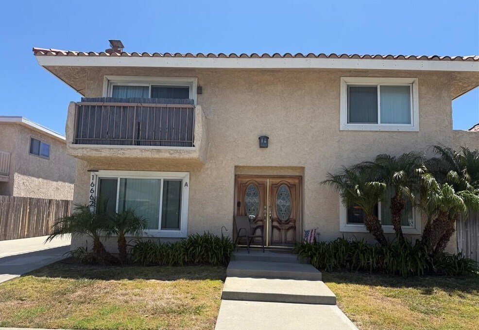 16662 Blanton St, Huntington Beach, CA à vendre Photo de l’immeuble– Image 1 sur 15