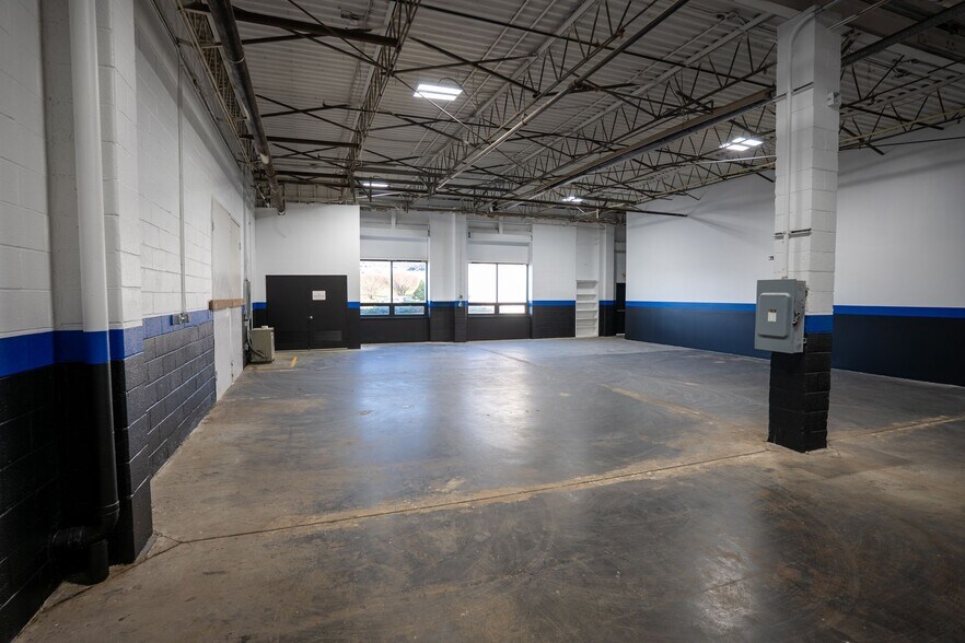 200 N Route 303, West Nyack, NY à louer - Photo de l’immeuble – Image 3 sur 10