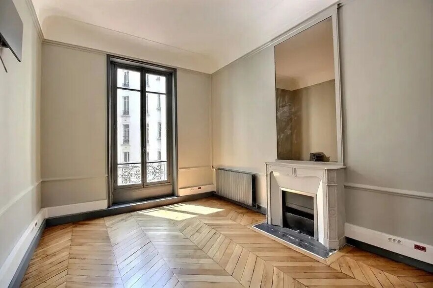 Bureau dans Paris à louer - Photo de l’immeuble – Image 2 sur 9