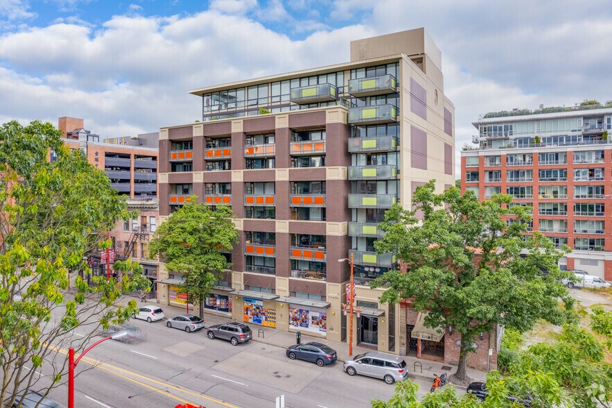 708 Main Street, Vancouver, BC portefeuille de 4 biens à vendre sur LoopNet.fr - Photo principale – Image 1 sur 34