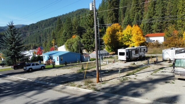 373 Mill Rd, Mullan, ID à vendre - Photo de l’immeuble – Image 2 sur 10
