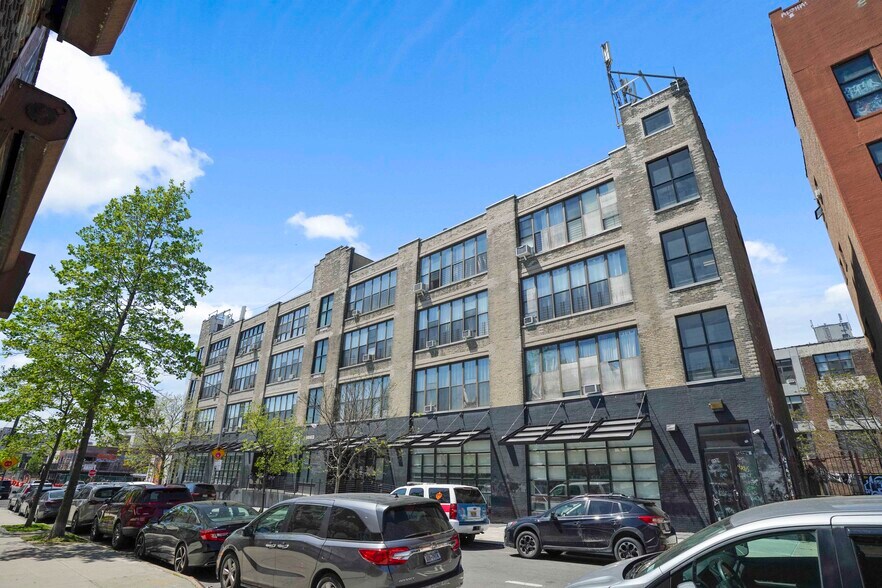 449-465 Troutman St, Brooklyn, NY à louer - Photo de l’immeuble – Image 3 sur 27