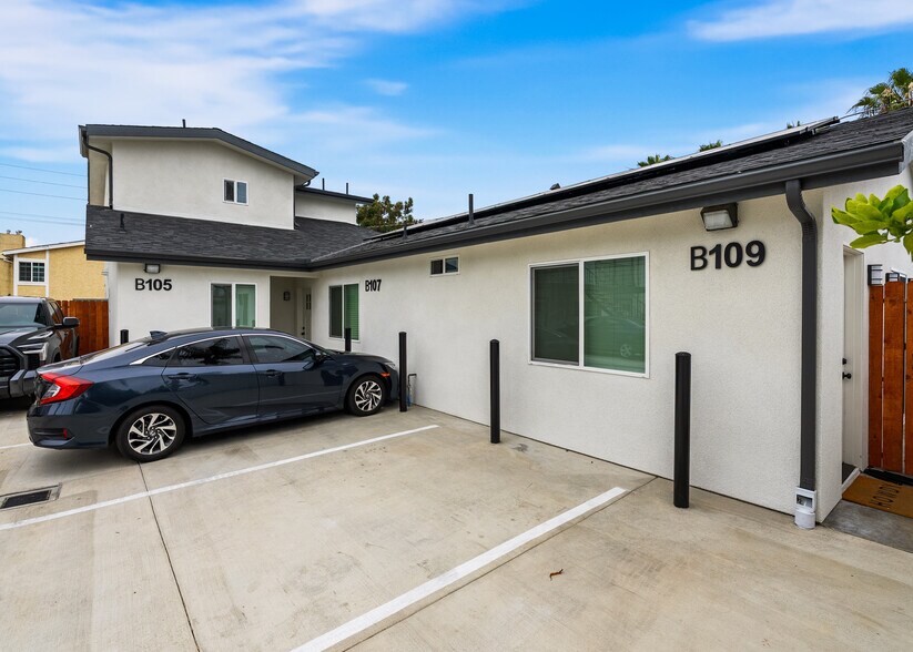 758 W 20th St, Costa Mesa, CA à vendre - Photo de l’immeuble – Image 2 sur 8