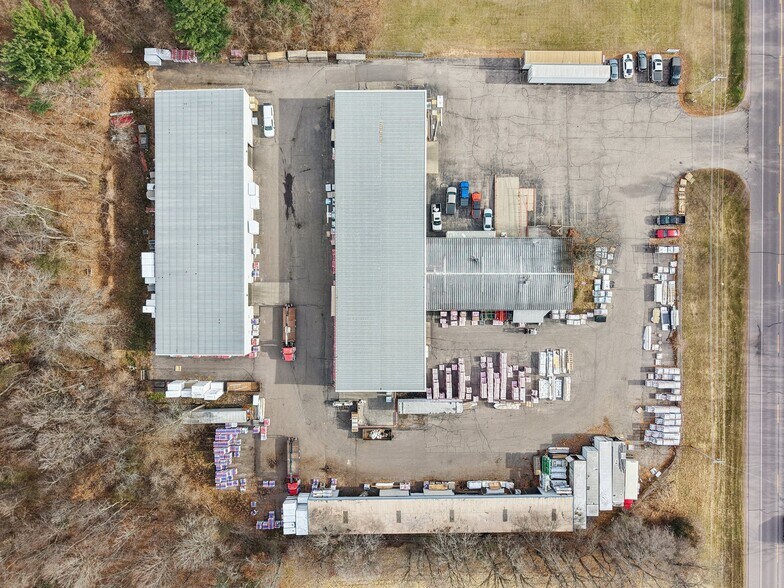 E10620 State Road 33, Baraboo, WI à louer - Aérien – Image 2 sur 9