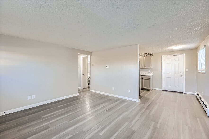 2947 Glendale Dr, Evans, CO à vendre - Photo de l’immeuble – Image 3 sur 13