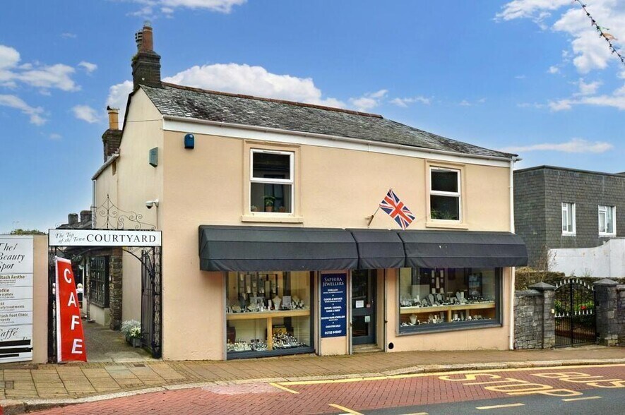 158 Fore St, Saltash à vendre - Photo de l’immeuble – Image 2 sur 8
