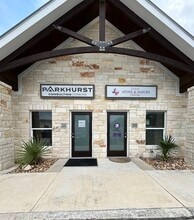 1603 Medical Pky, Cedar Park, TX à louer Photo de l’immeuble– Image 2 sur 8