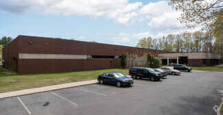 Plus de détails pour 49 Natcon Dr, Shirley, NY - Industriel/Logistique à louer