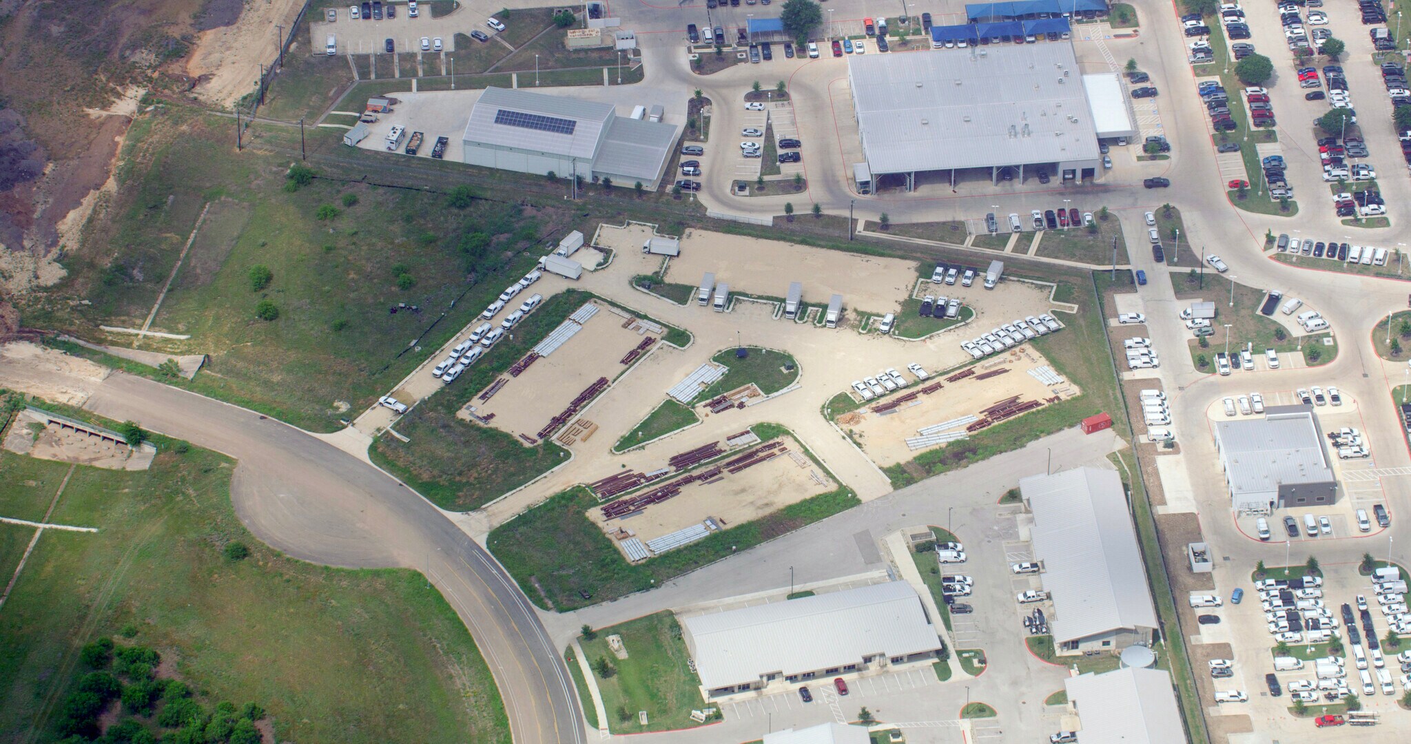 Riverwalk Dr, San Marcos, TX à louer Photo de l’immeuble– Image 1 sur 7