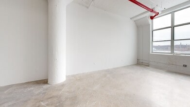 37-18 Northern Blvd, Long Island City, NY à louer Numérisation 3D Matterport– Image 1 sur 5