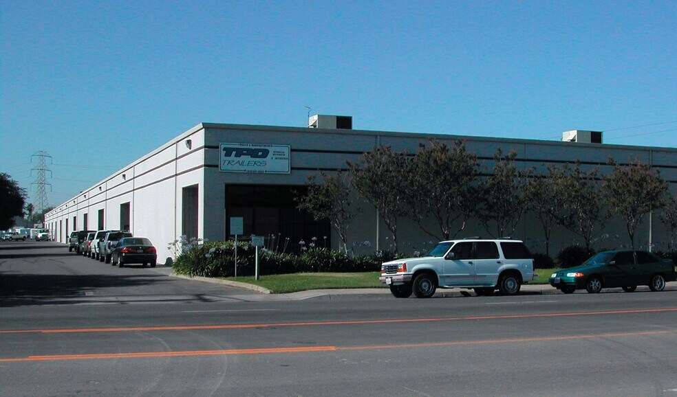 8530 Fruitridge Rd, Sacramento, CA à louer - Photo de l’immeuble – Image 3 sur 23