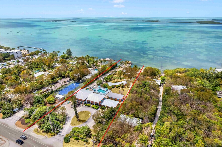 97850 Overseas Hwy, Key Largo, FL à vendre - Photo de l’immeuble – Image 2 sur 35