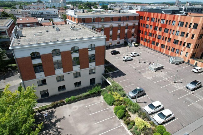 Plus de détails pour 7 Rue Pierre Hadot, Reims - Bureau à louer