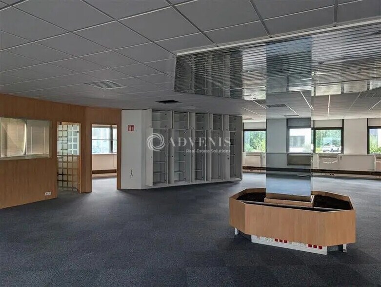 Bureau dans Illkirch-Graffenstaden à vendre - Photo de l’immeuble – Image 2 sur 9