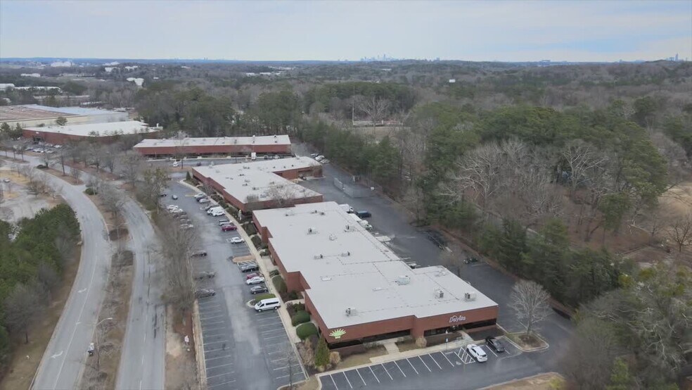 3201 Atlanta Industrial Pky NW, Atlanta, GA à louer - Vidéo sur l’annonce professionnelle – Image 2 sur 5