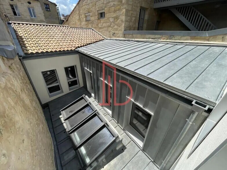 Bureau dans Bordeaux à vendre - Photo de l’immeuble – Image 2 sur 5