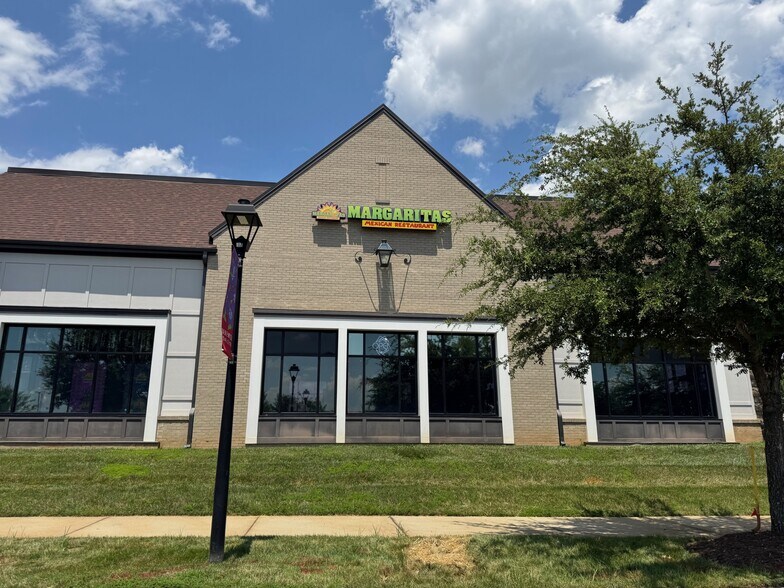4824 Berewick Town Center Dr, Charlotte, NC à vendre - Photo de l’immeuble – Image 2 sur 6